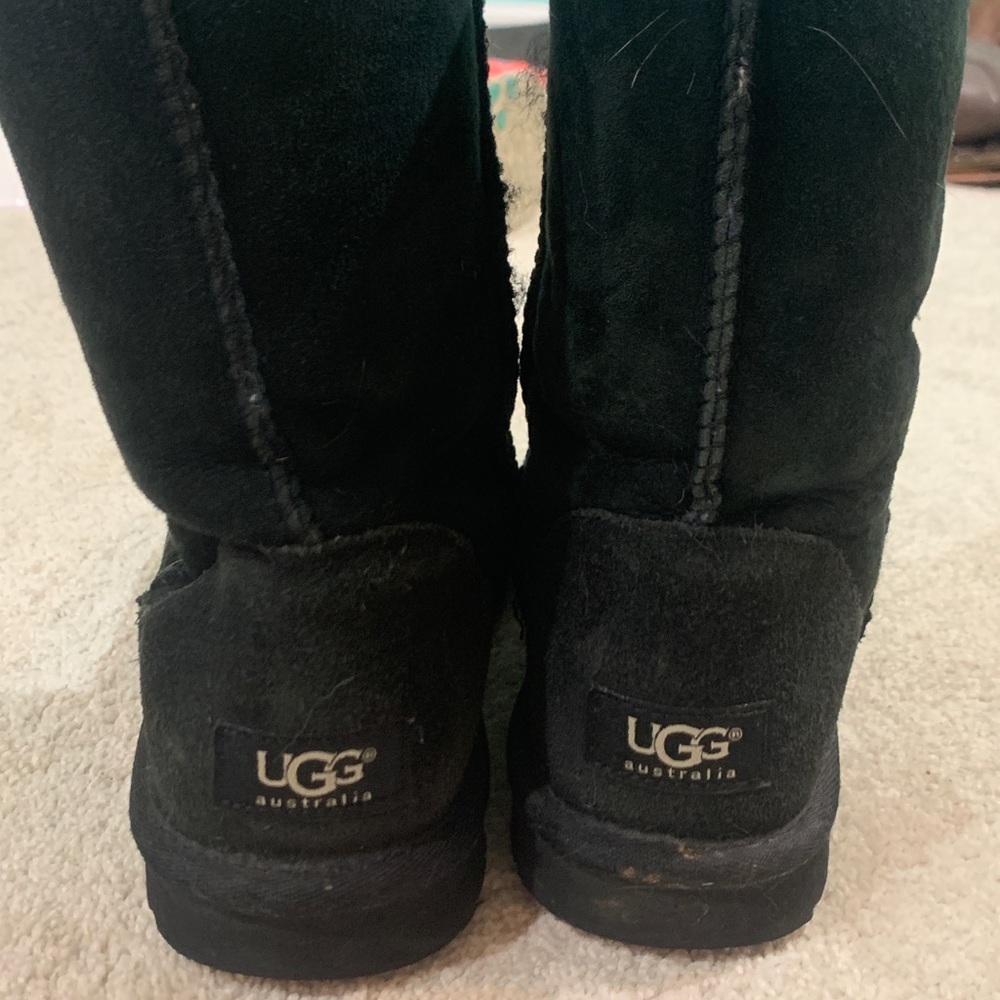 Uggs! - image 2